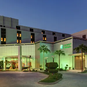 Al Qasr By Ihg Otel